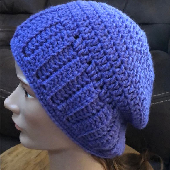 Winter hat lavender slouchy hat - Picture 4 of 6